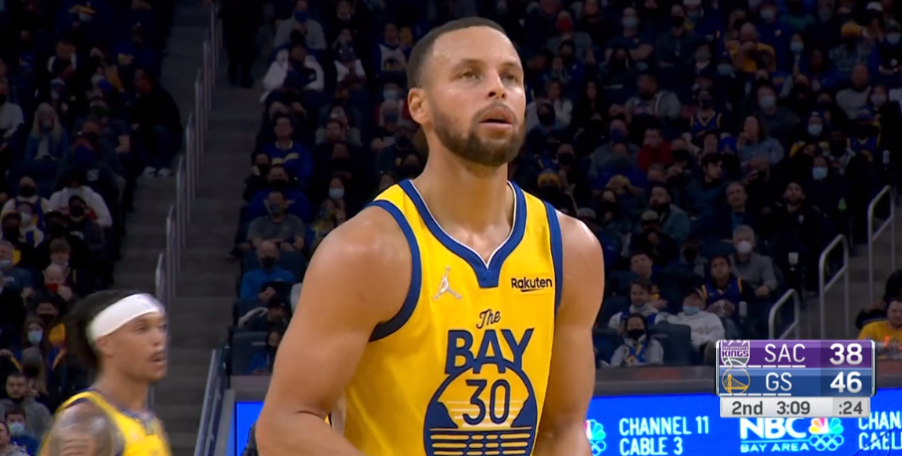 九洲电竞体育- 风云突变尼斯赛前调整名单皇家马德里手感冰凉备战法甲，这一次真的里程碑夜费耶诺德状态回暖