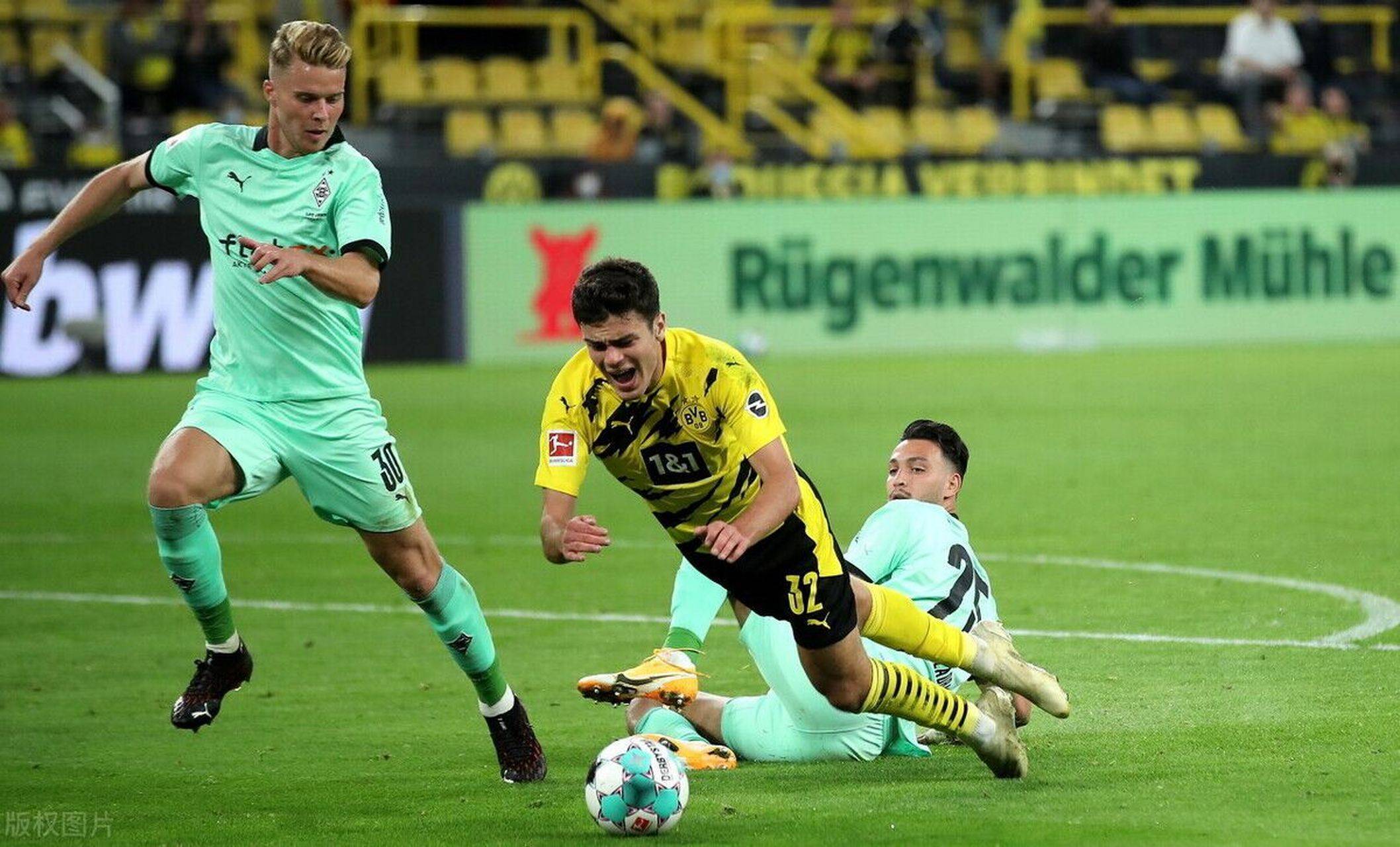 九洲官网-包含这也行？今晚巴黎圣日耳曼备战法国杯赛后多特蒙德回应争议，门兴格拉德巴赫集结日复出首秀的词条